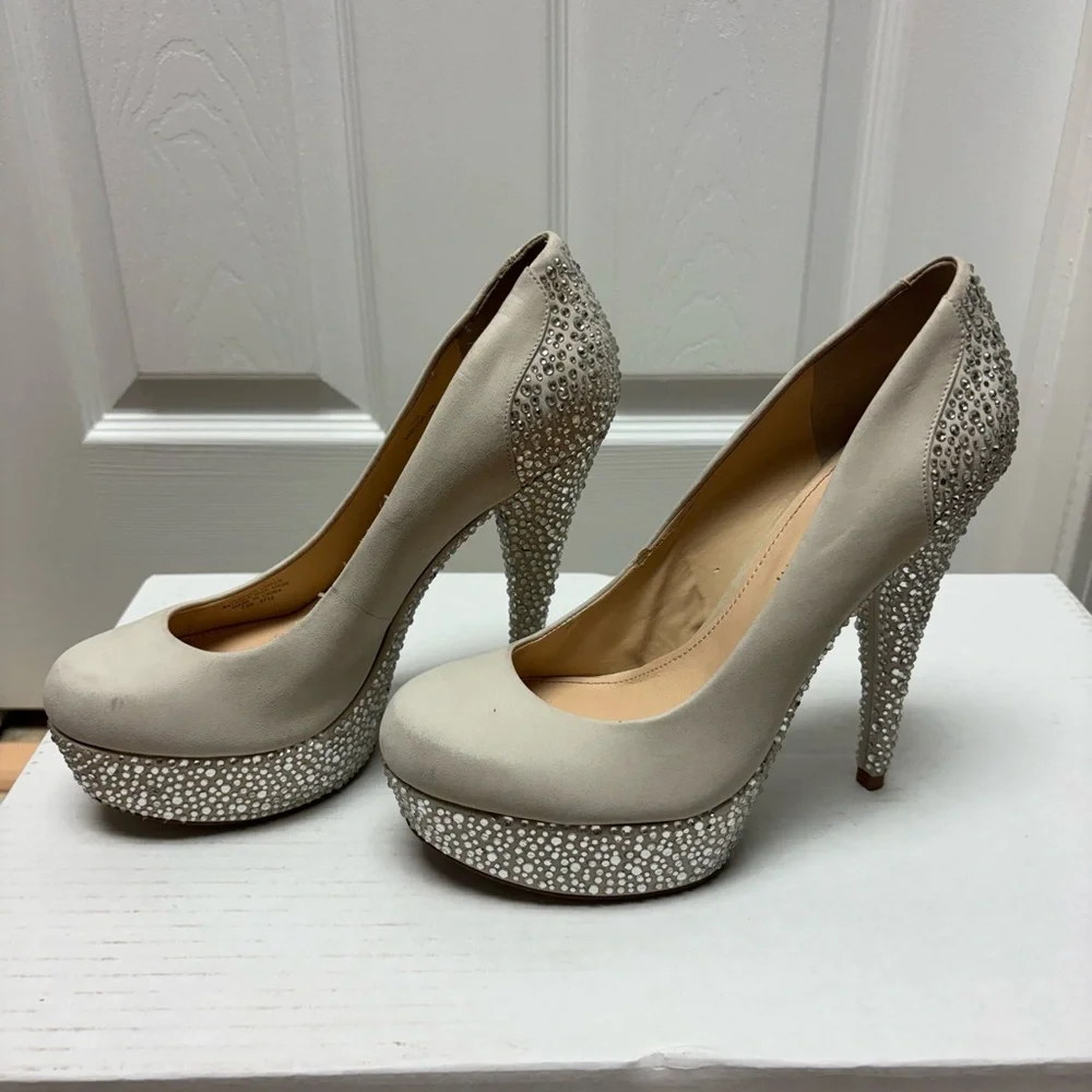 Enzo Angiolini Ivory Rhinestone Platform Heels | Women’s Size 7.5